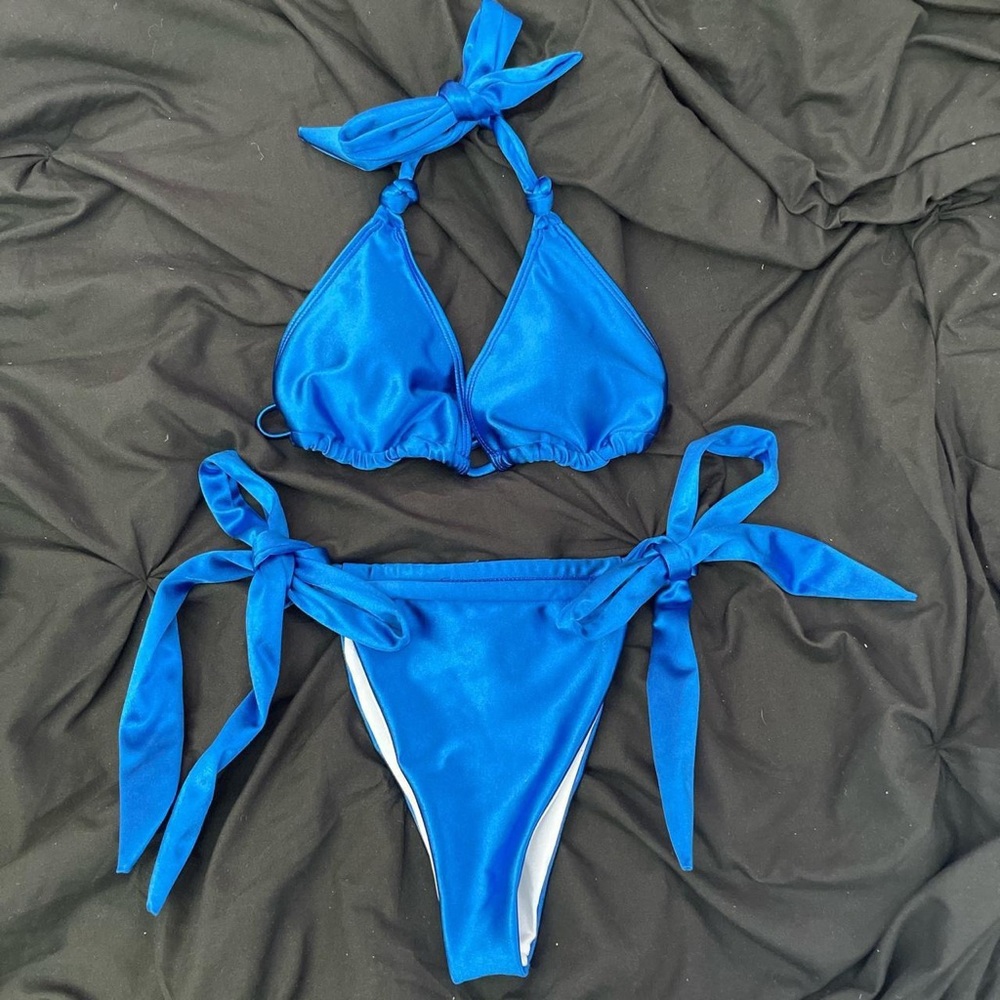 Blue metallic bikini!